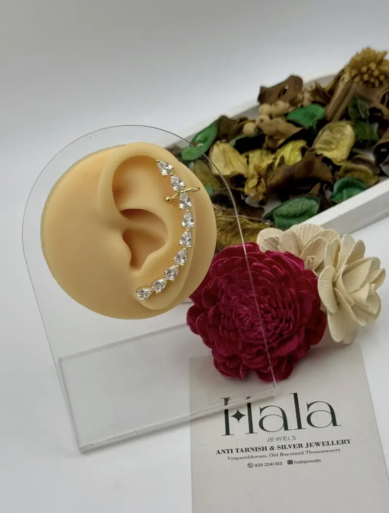 Haya Cuff